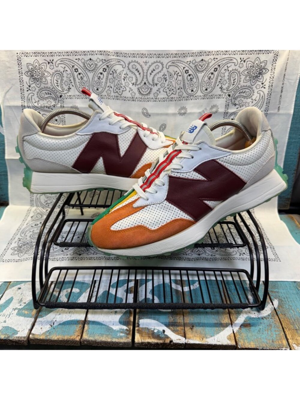 New Balance 327 Dejounte Murray Mens Sz 12D Multicolor Running Shoe MS327FCO EUC